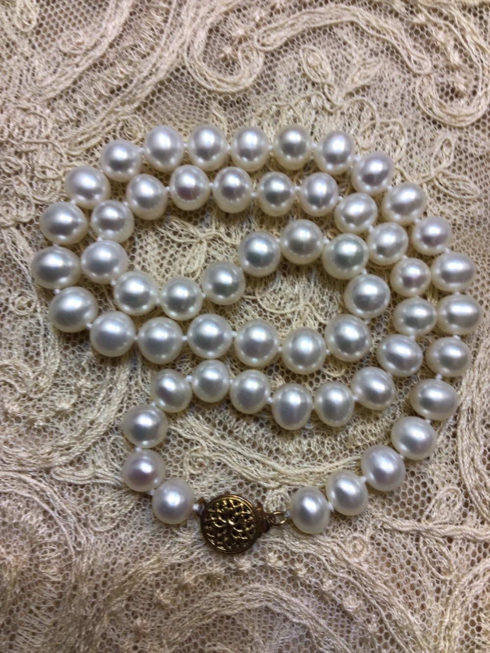 Freshwater Cultured Pearl Necklace Ornate Filigree Clasp Single-strand Handknot